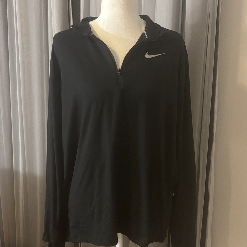 Nike Running Long Sleeve Top Size M Black 1/4 Zip Athletic Workout Shirt Women